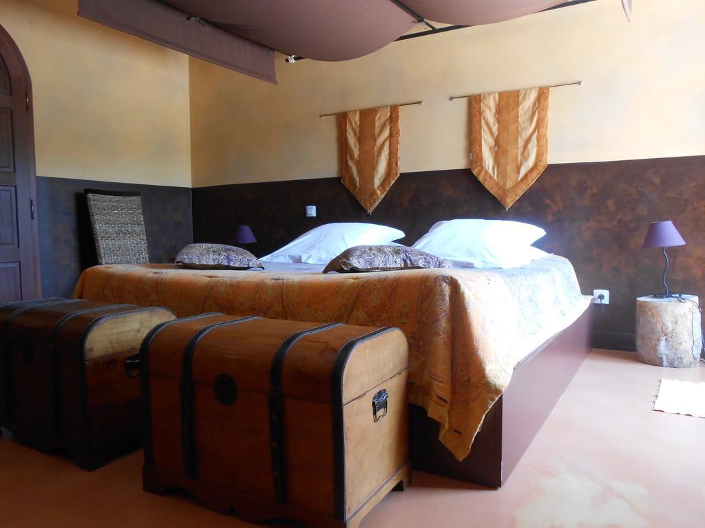Bed and Breakfast Les Grands Prés à Geney Chambre photo
